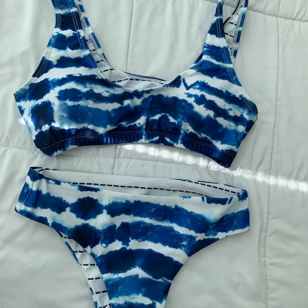Brand New Zaful 2 piece swimsuit